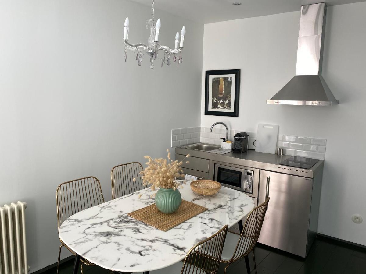 Rue Du Port Apartment ลาโรแชล ภายนอก รูปภาพ